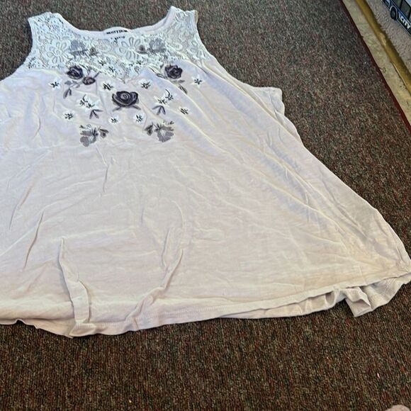 Torrid size 3 floral tank top - Picture 3 of 7